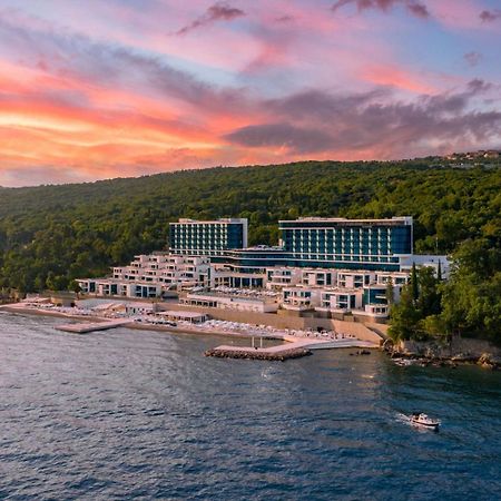 Hilton Rijeka Costabella Beach Resort And Spa Exterior photo